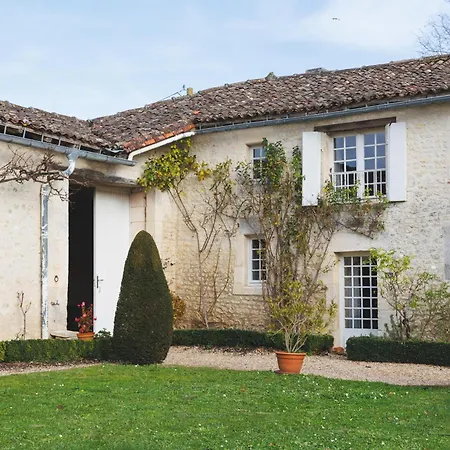 Du Chateau De *